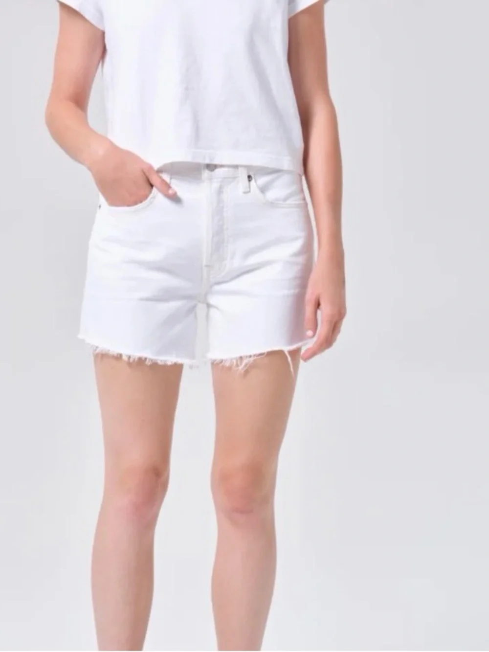 AGOLDE Parker Long Vintage Cut Off Denim Short in white Size 31